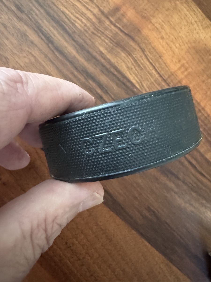 Palloni: Eishockey Puck selten mit Autogramm  – Usato da Sursee venduto da Dersempacher 3