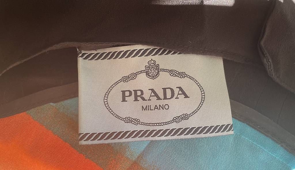 Kleider: Prada robe en soie – Gebraucht aus Leysin von ulr_bj8s 3