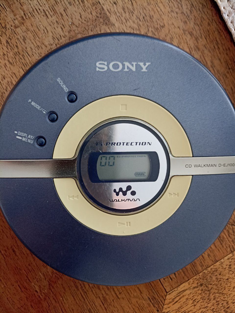 Sony Tragbarer Mediaplayer: Walkman Sony – Gebraucht aus Schwyz von Ser_z6mr
