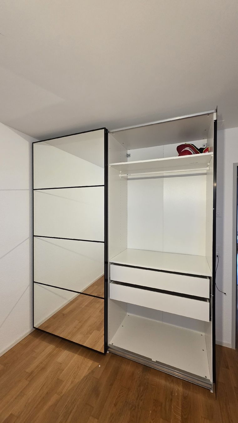 Ikea Armadi: Ikea PAX Schrank - 200x236x58 – Usato da Arbon venduto da le1_2xq7 3