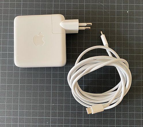 Apple PC: Mac Book Pro 13.3 SPACE GRAY 10.2019 – Usato da Belmont_lausanne venduto da FollowMe 3