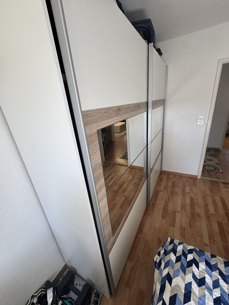 Conforama Armadi: Schrank – Usato da Zürich venduto da ete_lw2x 1