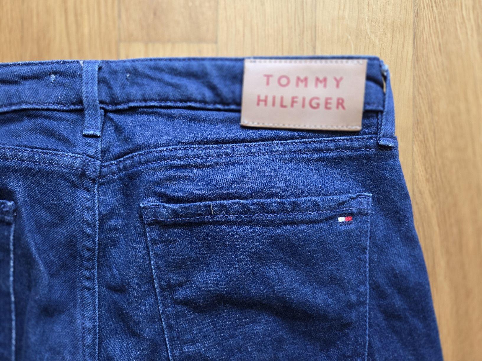 Tommy Hilfiger Jeans: Tommy Hilfiger Gr.31 neuwertig – Neu (gemäss Beschreibung) aus Stansstad von Urs-_6362 3