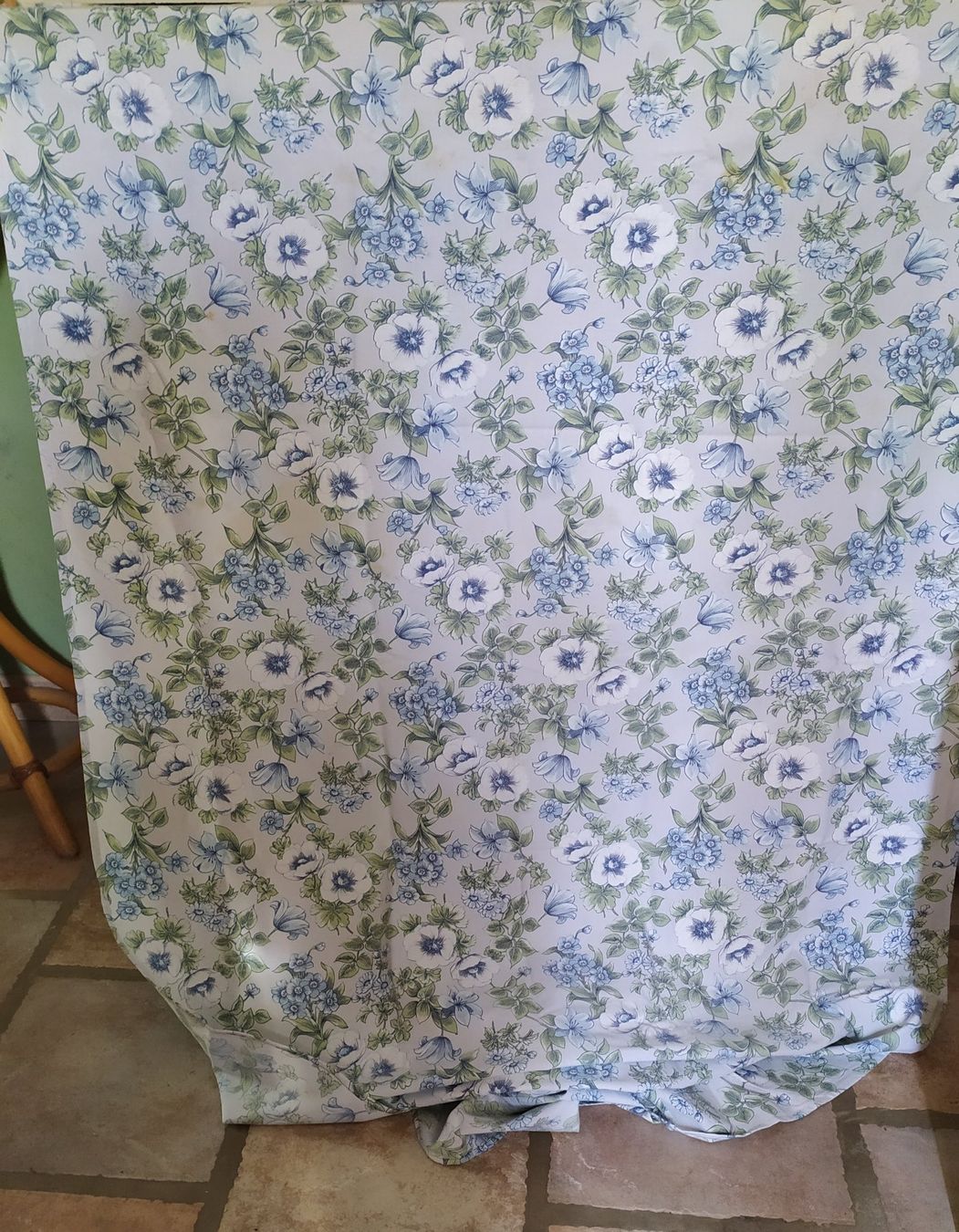 Autre linge de table: Nappe 200 x113 cm – D'occasion à Chezard St-Martin par Loucail 2