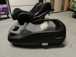 Maxi Cosi Cabrio mit Familyfix Station Kindersitz