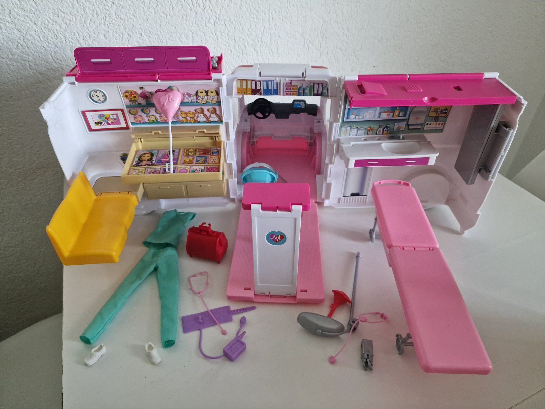 Giocattoli: Barbie Krankenwagen – Usato da Rain venduto da JLT1020 1