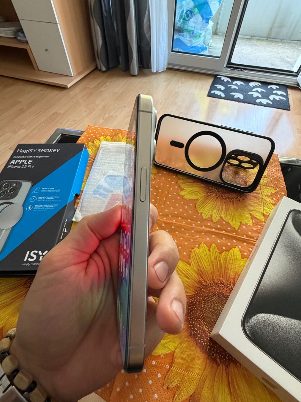 Apple Handys / Smartphones: Apple iphone 15 pro 256gb 100% Batteriekapazität – Gebraucht aus St. Gallen von babinos01 4