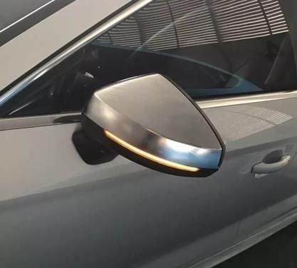 Tutti pezzi di ricambio auto: Audi A3 S3 RS3 Dynamische LED Blinker – Nuovo e nell'imballaggio originale da Volketswil venduto da Willis-Autoteile 1