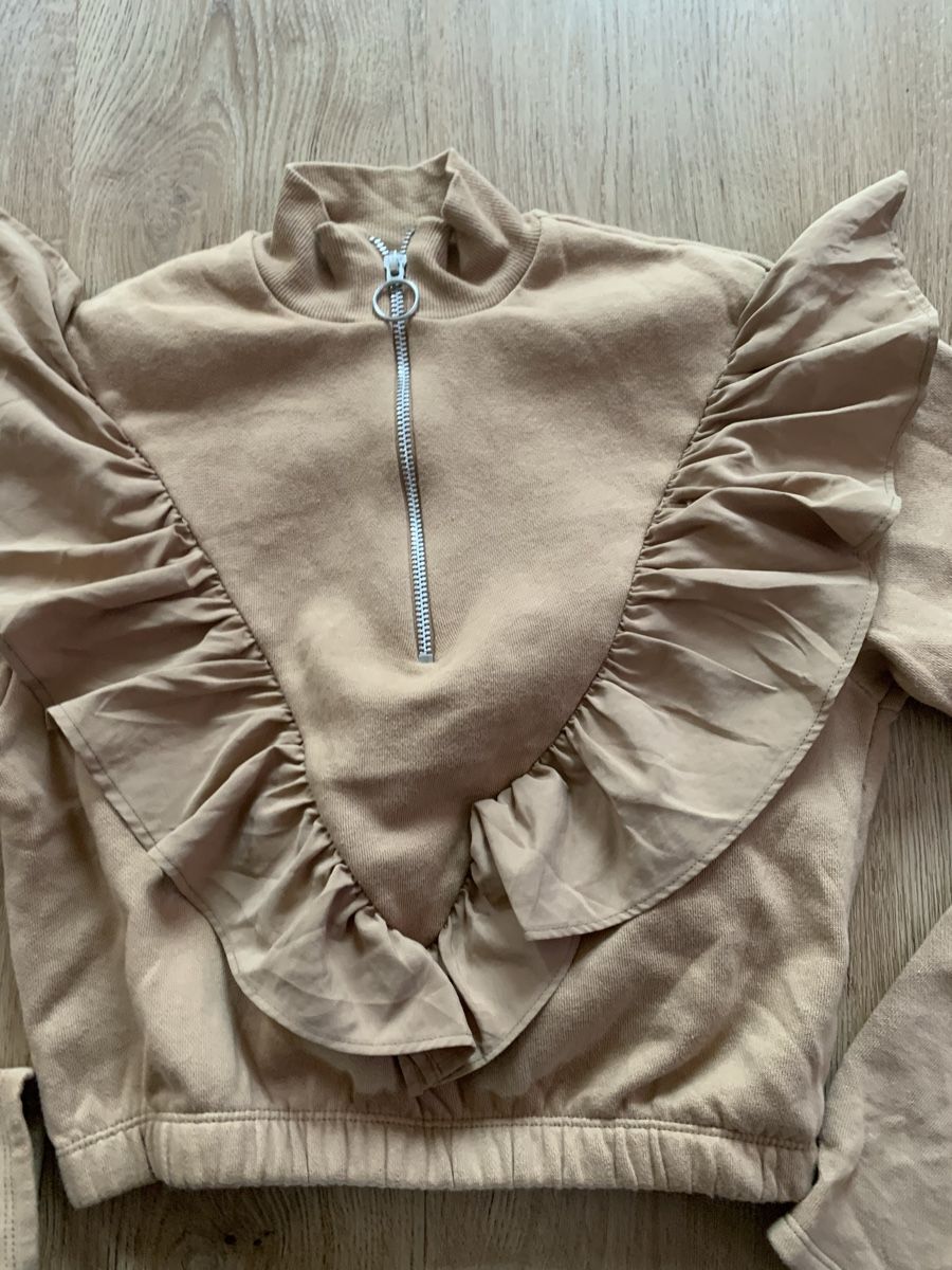 Bershka Top: Sweat crop Bershka – Nuovo (secondo la descrizione) da Genève venduto da rez_c6c6 1