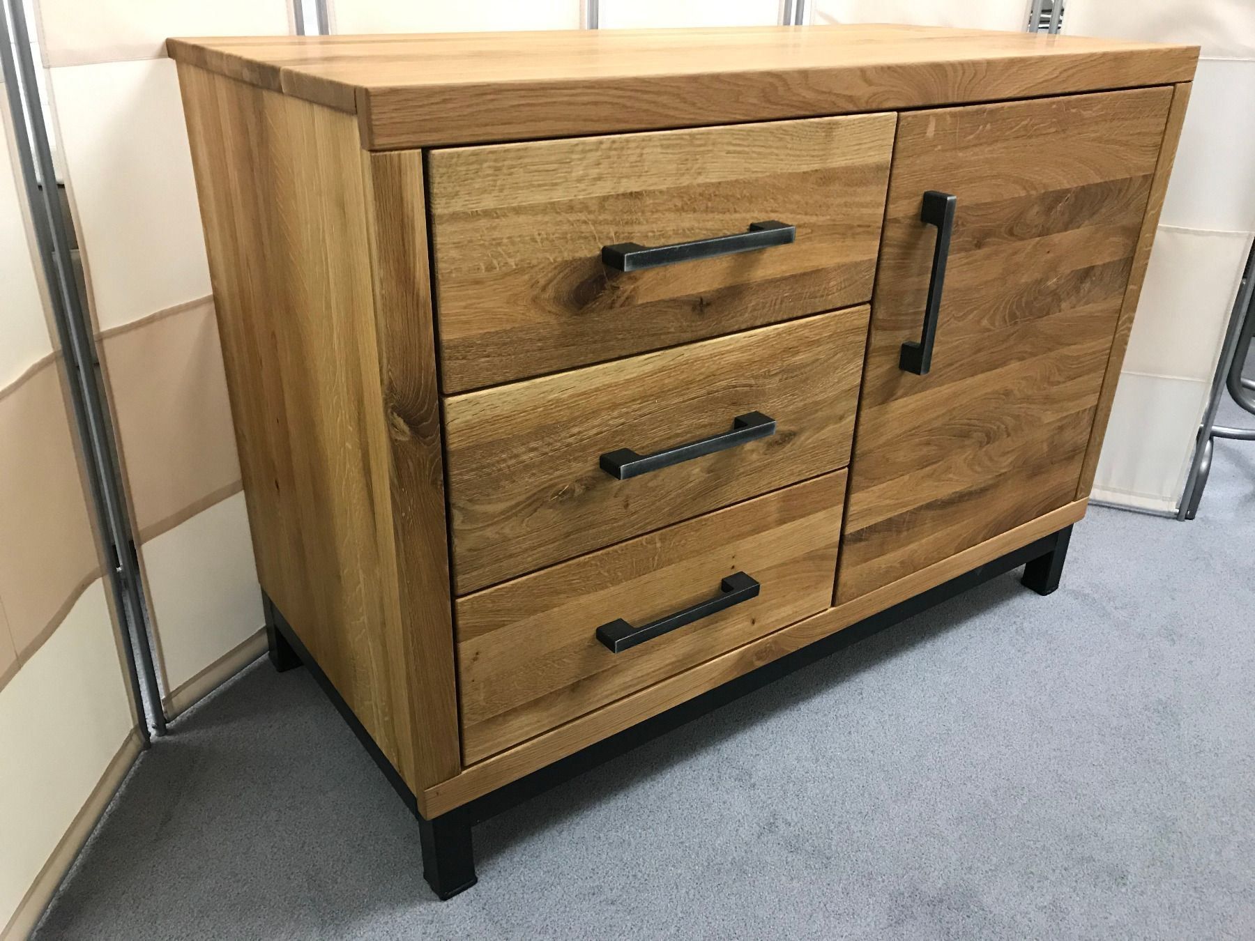 Kommoden: Kommode BREST Eiche massiv 107 x 77 cm 3 Schubladen – Neu (gemäss Beschreibung) aus Unterentfelden von moebelrufli 3