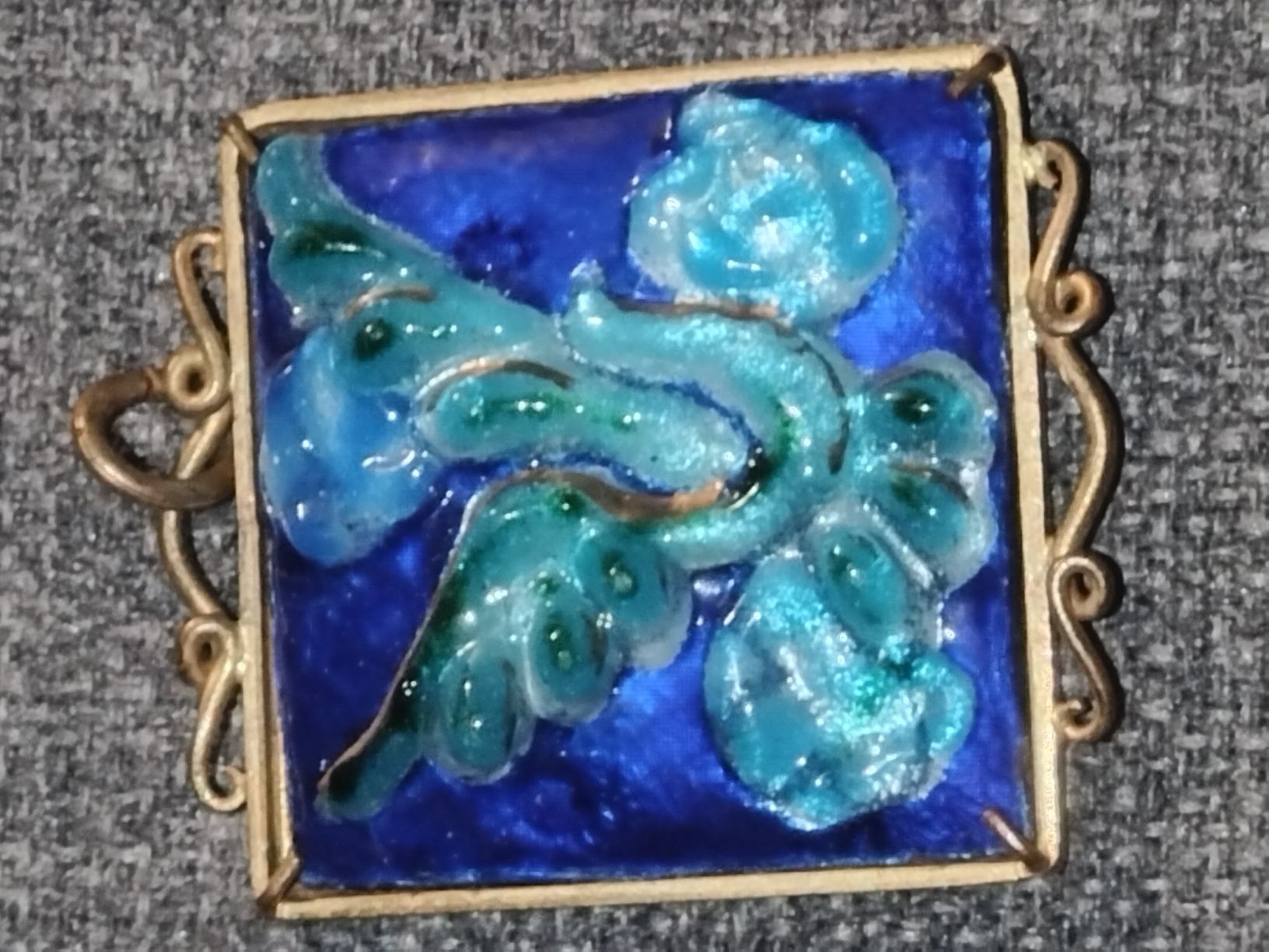 Ciondoli: Pendentif émail oiseau bleu cadre doré 4.m Limoges – Usato da Farvagny-le-Grand venduto da LaCaverne