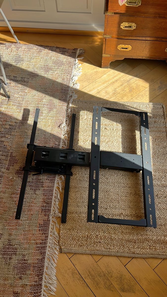 Supporti a parete: TV wall mount (Fireplace) – Usato da Zürich venduto da yunis87 3