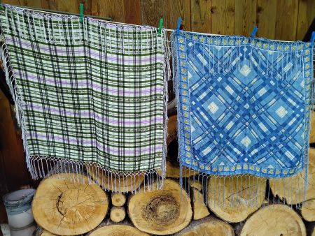 Sehr schöne feine Foulards (Seide evtl.)
