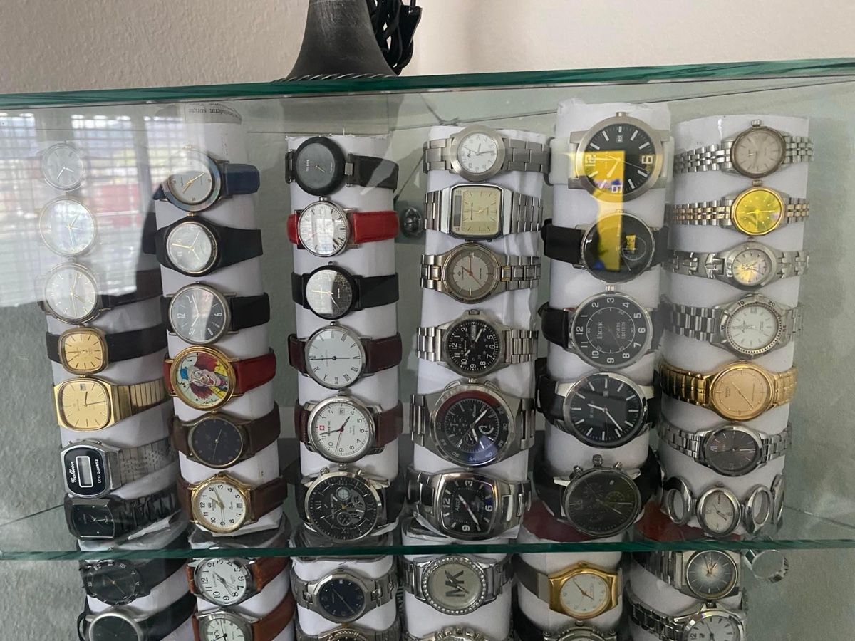 Orologi: Verschiedene Uhrarmband von Sammlung – Usato da Oetwil an der Limmat venduto da TOP15 3