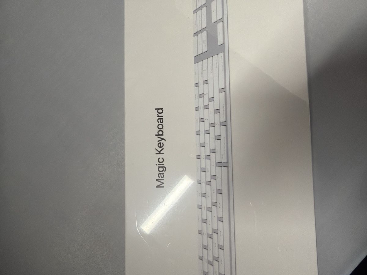 Tastiere: Apple Magic Keyboard mit Ziffernblock neu originalverpackt – Nuovo e nell'imballaggio originale da Wauwil venduto da chiraluna 1