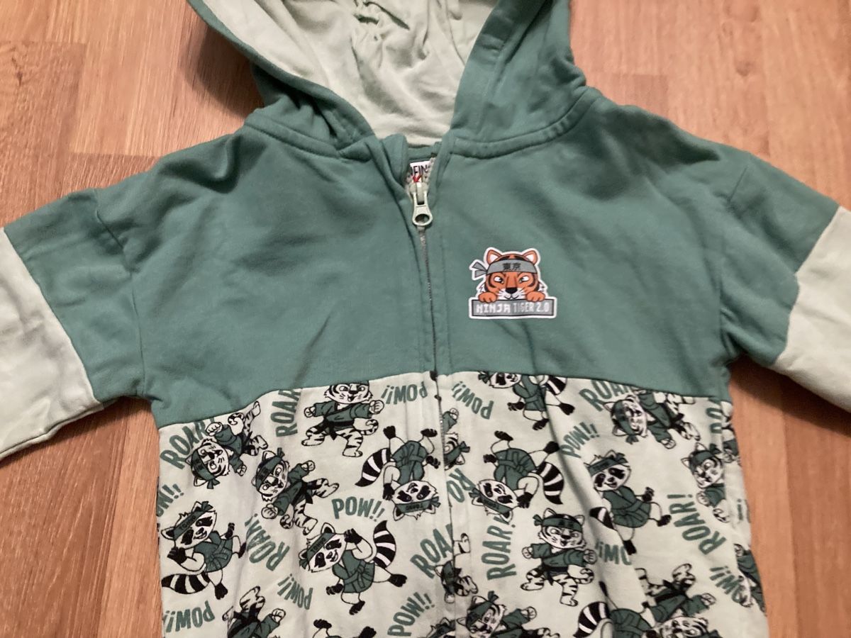 Vestes & Manteaux: Sweatjacke Gr. 122 – D'occasion à Emmenbrücke par JJ_89 1