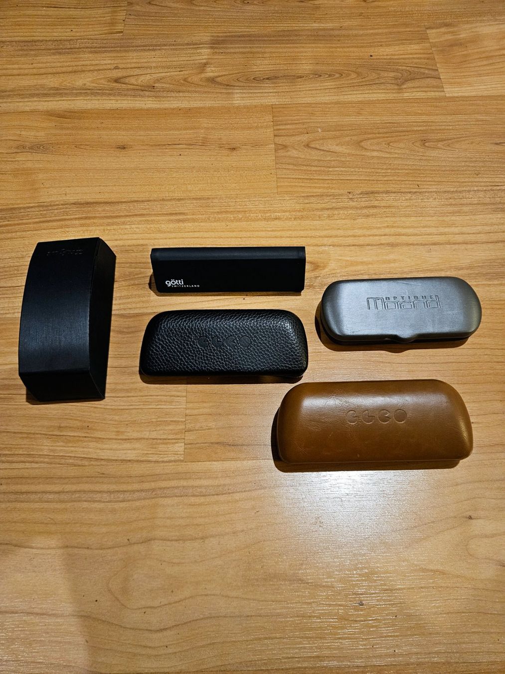 Occhiali & Lenti: Lot étuis à lunettes – Usato da Ecoteaux venduto da floom