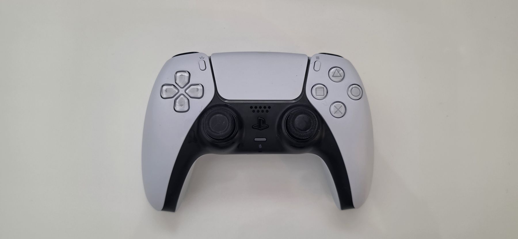 Sony Controller: Sony DualSense Wireless Controller PS5 – Weiss – Usato da Schöftland venduto da onl_jw6c