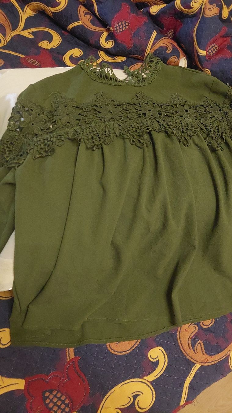 Camicette: Bluse gr.M,wunderschöne Design aus Italien. – Nuovo (secondo la descrizione) da Basel venduto da O-MEGA 1