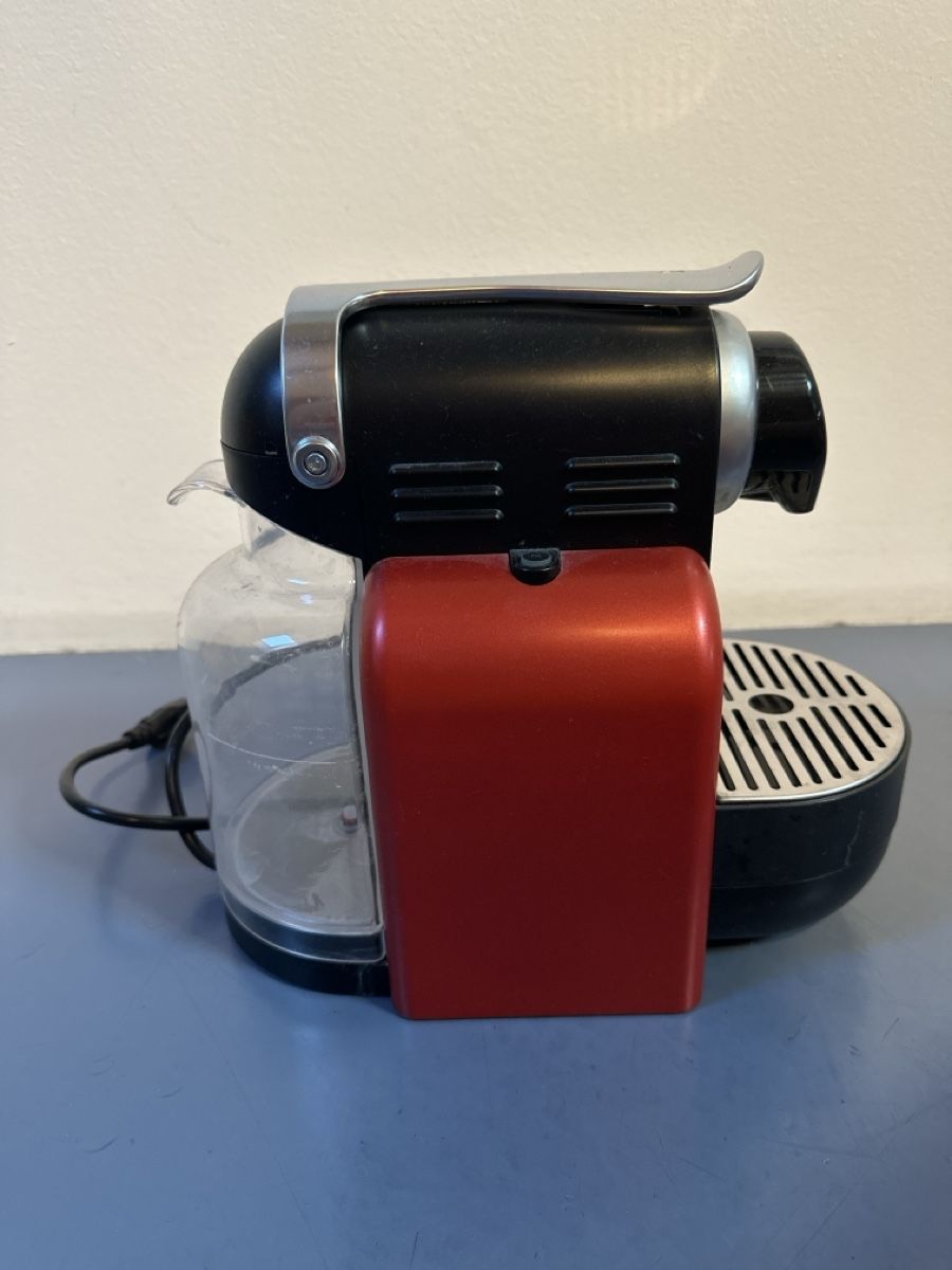 Nespresso Macchine per caffè & Macchine per espresso: Nespresso Maschine  – Usato da Bern venduto da lou_67lh 2