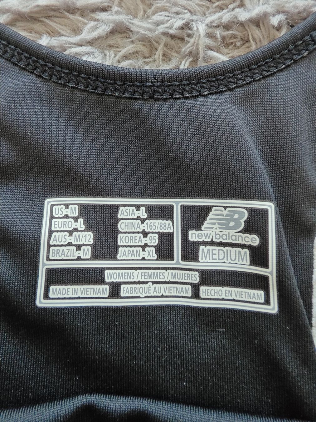 New Balance Top: New Balance Tank Top – Usato da Pieterlen venduto da Saemelili 3