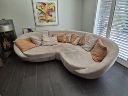 Beiges Sofa