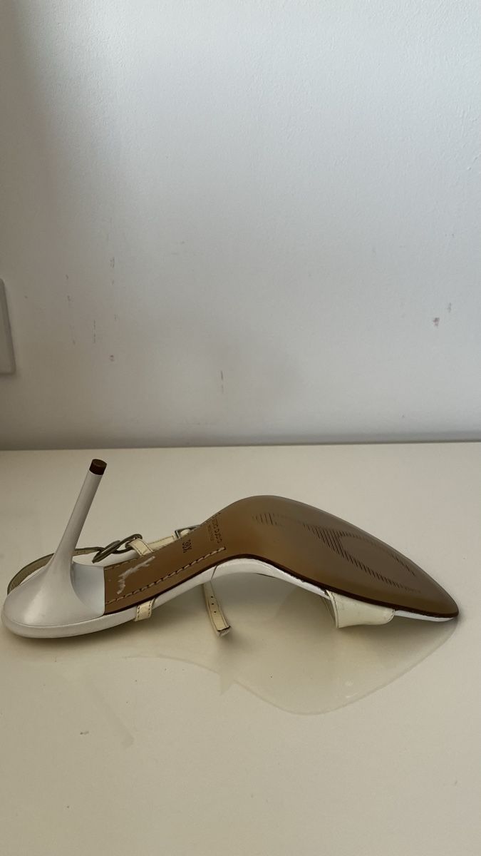 Chaussures femmes: Sandales à talon blanc taille 38.5 – Neuf (Voir description) à Genève par ana_l6xj 1