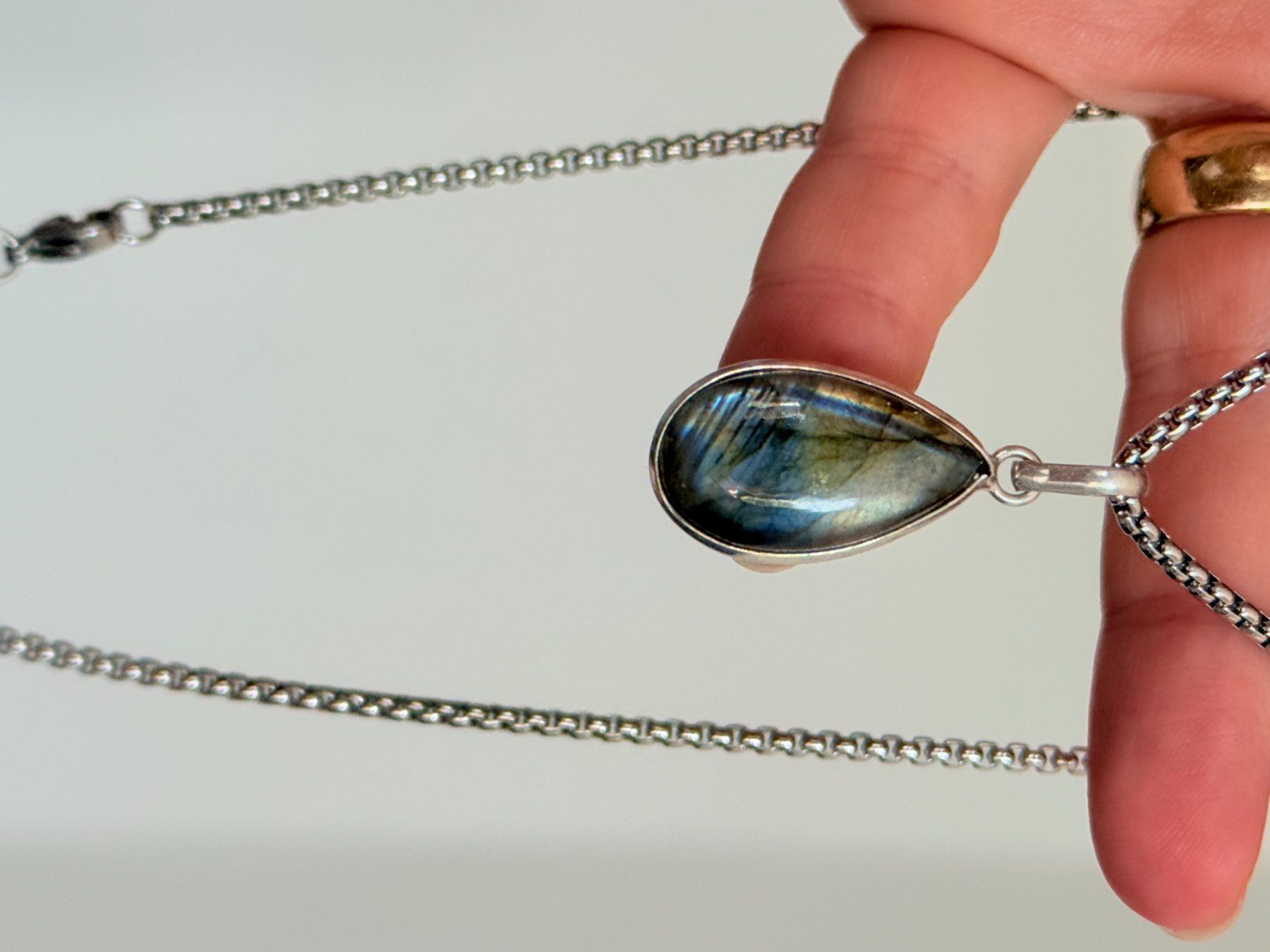 Catenine: Fashionable labradorite necklace – Nuovo e nell'imballaggio originale da Genève venduto da AGBERG 4