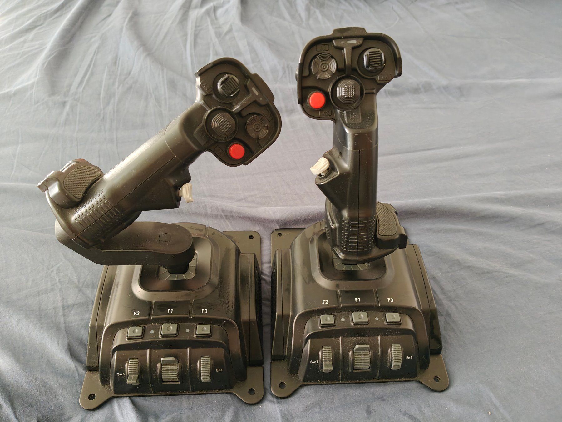 Manettes: VKB Gladiator Space Sim Set – D'occasion à Buchs AG par Sennemaa