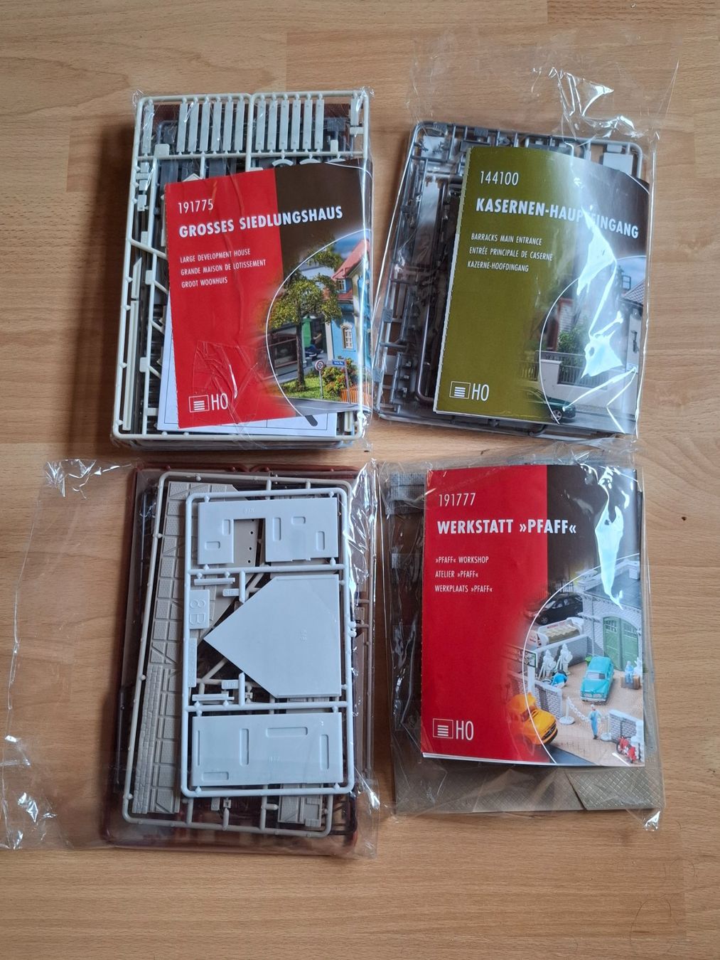 Faller Modelleisenbahnen: Faller Set 03 4tlg. – Neu (gemäss Beschreibung) aus Halten von ast_mzm8
