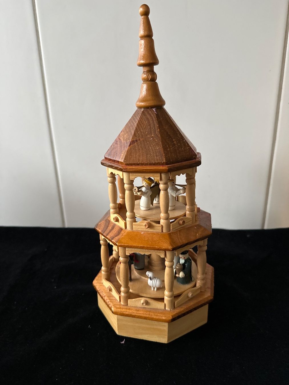Carillon: Handgemalte Spieluhr mit eingebautem Spielwerk – Usato da Zürich venduto da Chaeffeler 1