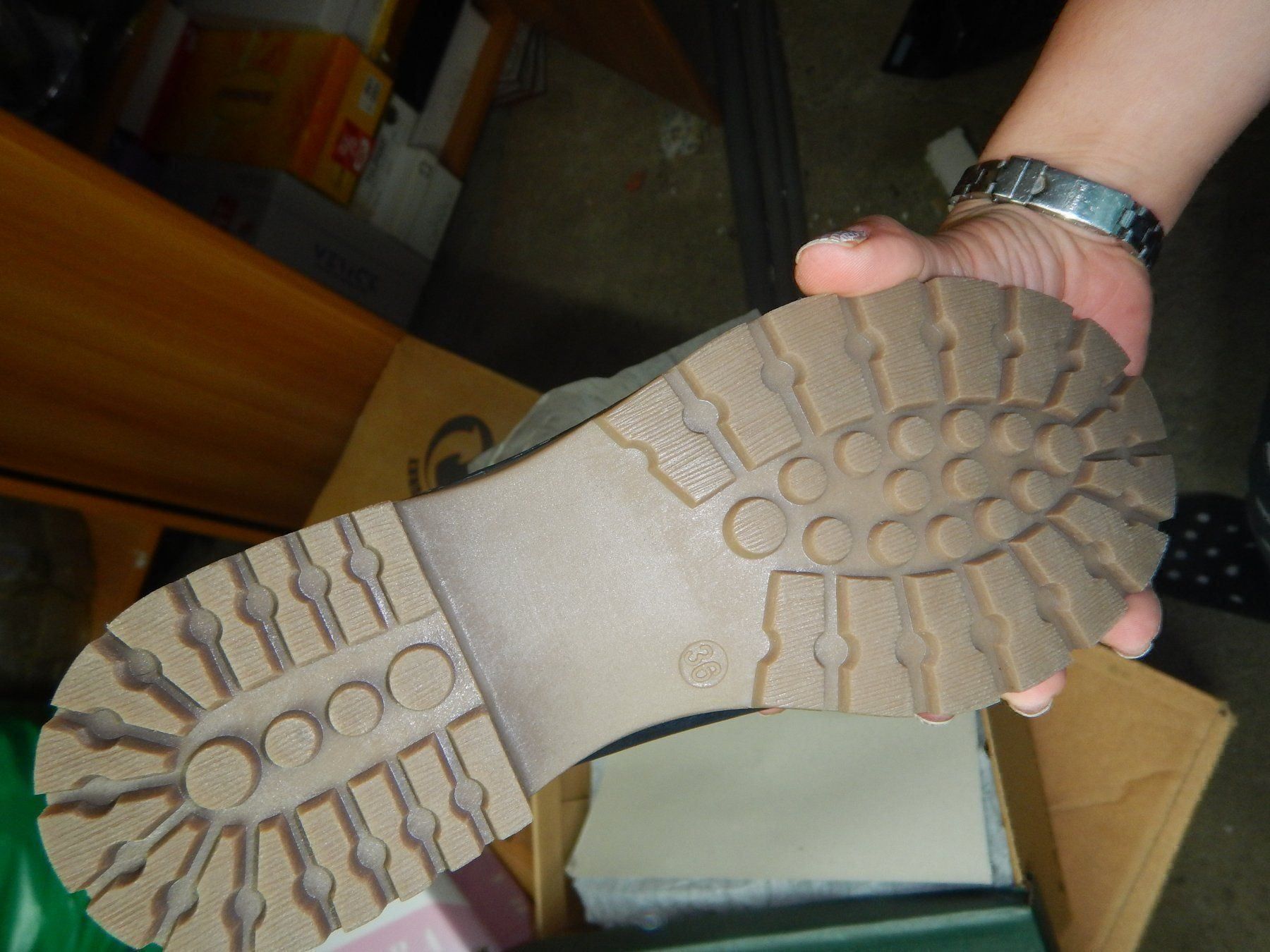 Scarpe da donna: 36 stivaletti scarponcini donna NUOVI – Nuovo e nell'imballaggio originale da Coldrerio venduto da camillo71 5