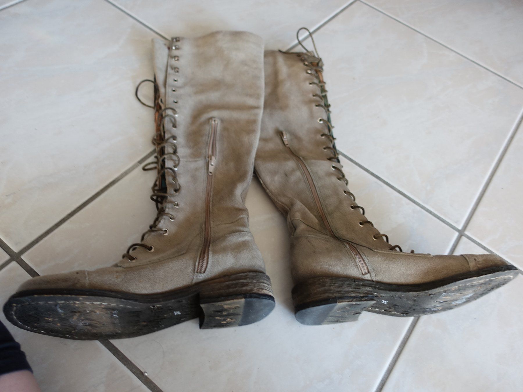 Chaussures femmes: Lederstiefel FELMINI Gr. 37 – D'occasion à Glattfelden par tdlubek 8