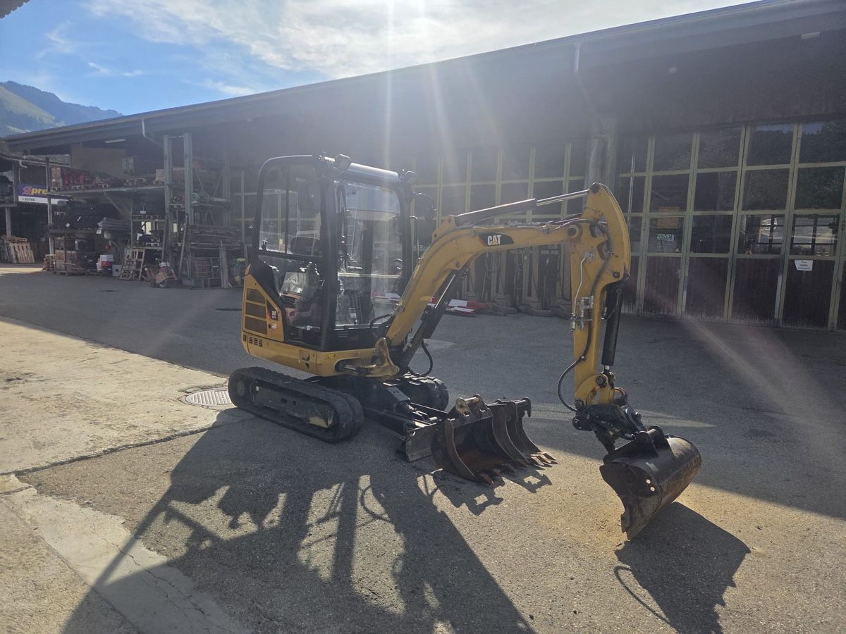 Bagger: Bagger Cat 301.7 Kabine – Gebraucht aus Flühli LU von Edd5 4