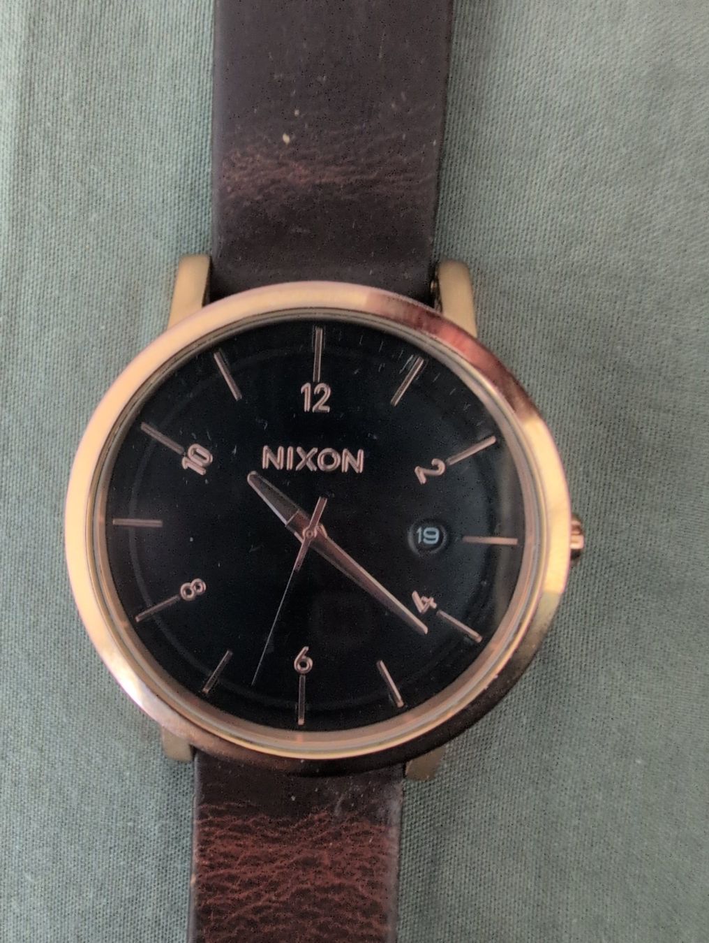 Nixon Orologi: 2 x Nixon Uhren – Usato da Küssnacht am Rigi venduto da carousel_182 1