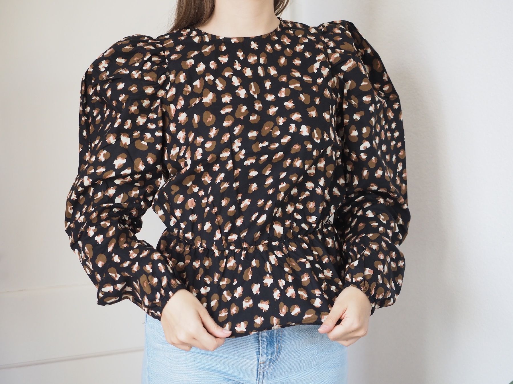 Camicette: Bluse mit Puffärmeln – Nuovo (secondo la descrizione) da Oberwil BL venduto da Fialova