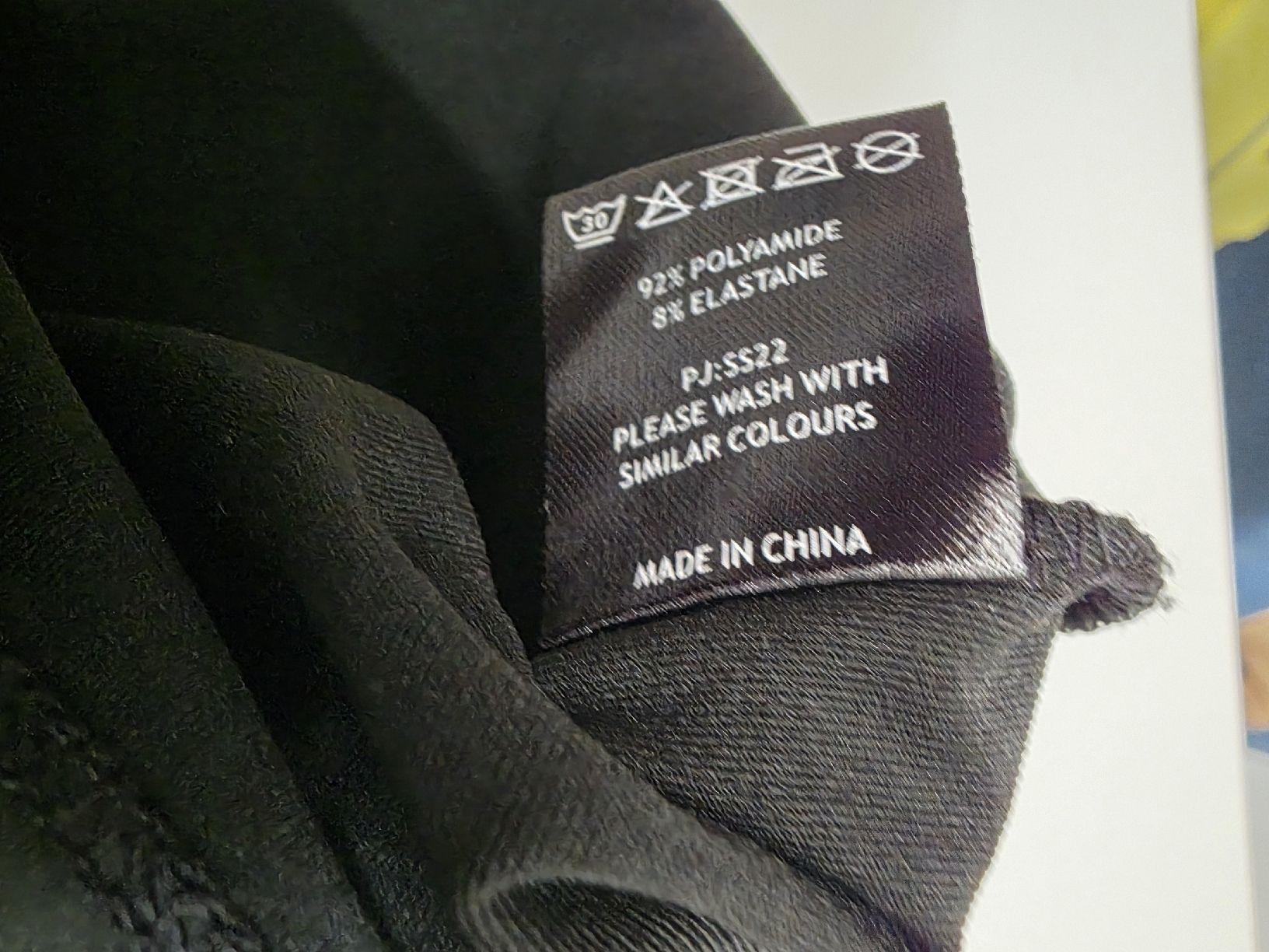 Zebra Tops: Zebra Top schwarz – Gebraucht aus Interlaken von NataliiaS 4
