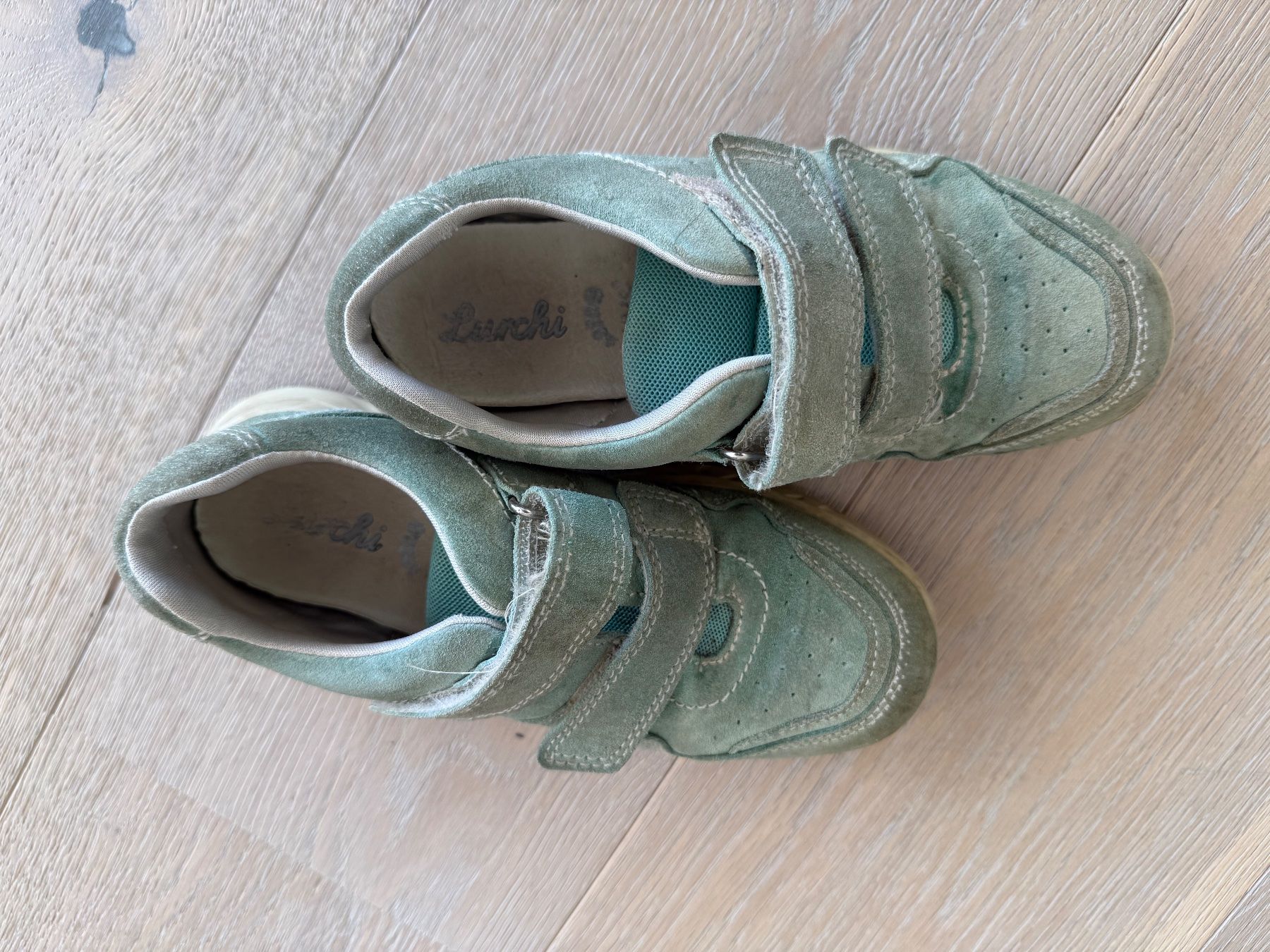Scarpe per ragazze: Lurchi Sneaker Gr. 33 mit optischen Gebrauchsspuren – Usato da Eggenwil venduto da Lissi82 2
