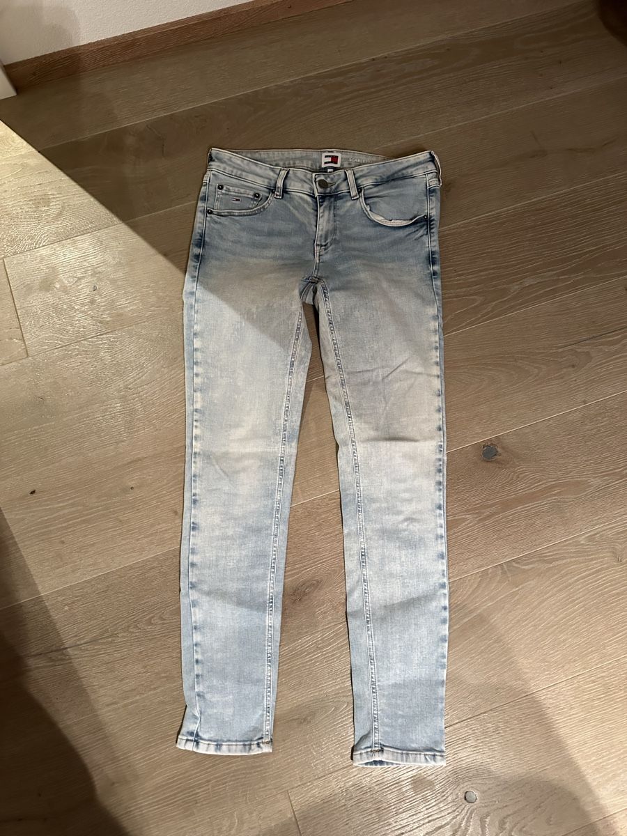 Jeans: Jeans Tommy Hilfiger 29/34 – Gebraucht aus Biglen von silberpfeil25