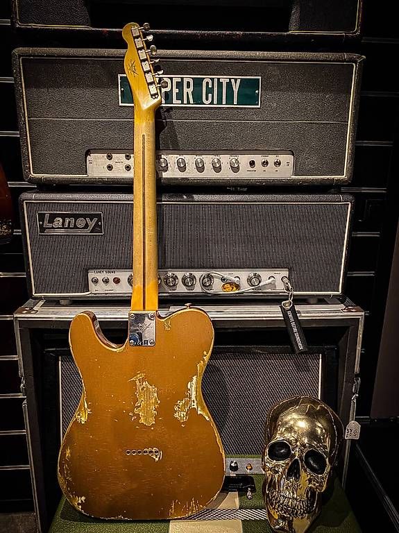 Musikinstrumente: Fender Telecaster '53 heavy relic aged copper 2017 – Gebraucht aus Montreux von Alligator-AMPS 3