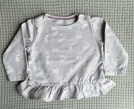Gr.74, Pullover langarm grau Hasen mit Rüschen