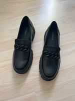 Loafer im schwarz / Gr. 40 /  es wurde nie angezogen!!!