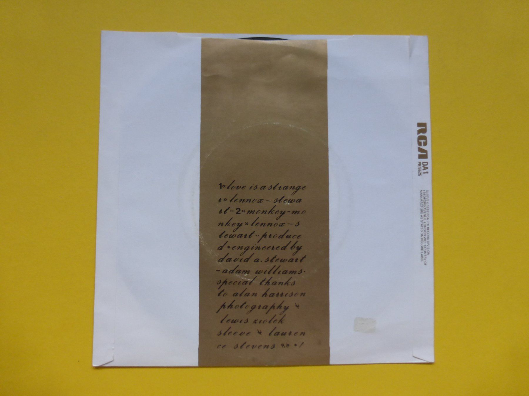 Dischi in vinile: Eurythmics – Love Is A Stranger – Usato da Zürich venduto da Swiss57 1