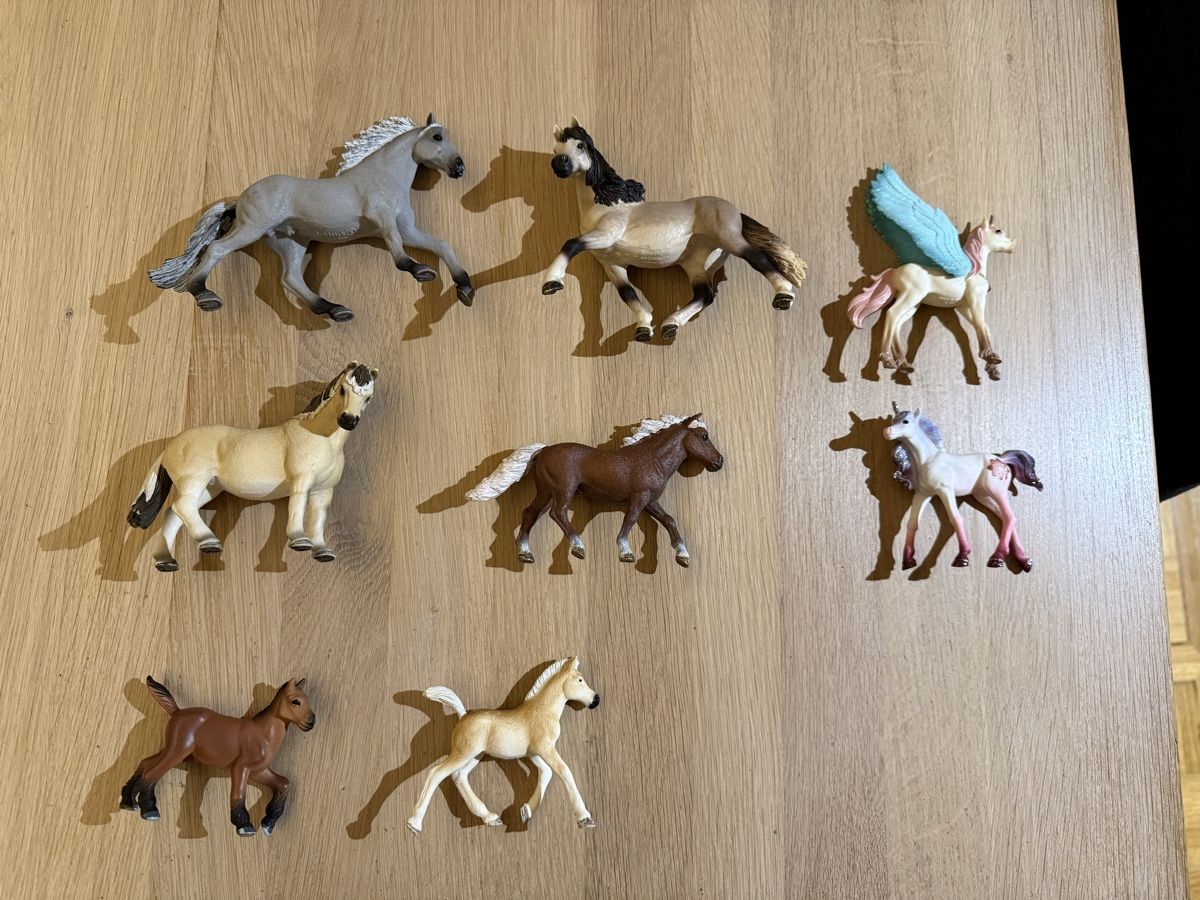 Schleich Giocattoli: Schleich horses, 3 CHF per horse – Nuovo (secondo la descrizione) da Genève venduto da hai_2rp8