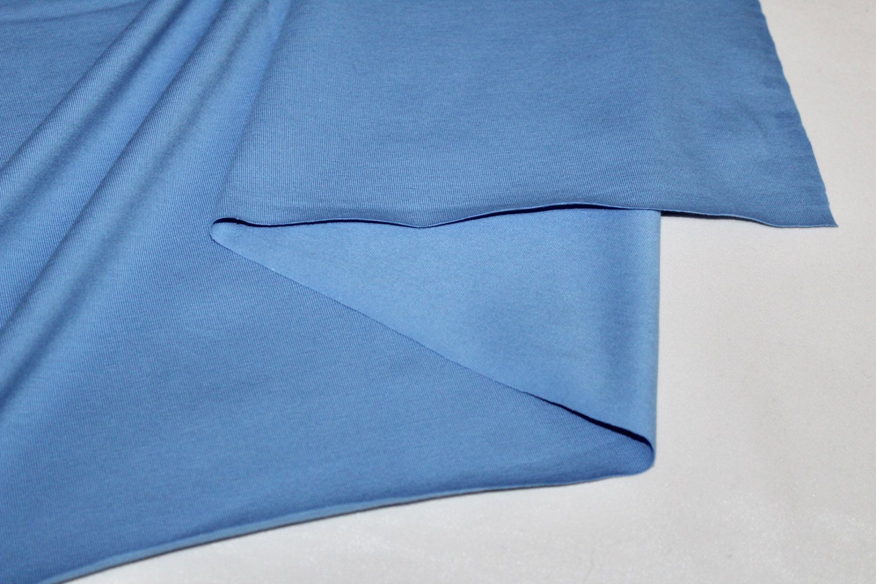 Tessuti: Stoff Baumwolljersey uni himmelblau – Nuovo (secondo la descrizione) da Obfelden venduto da solomon111 1