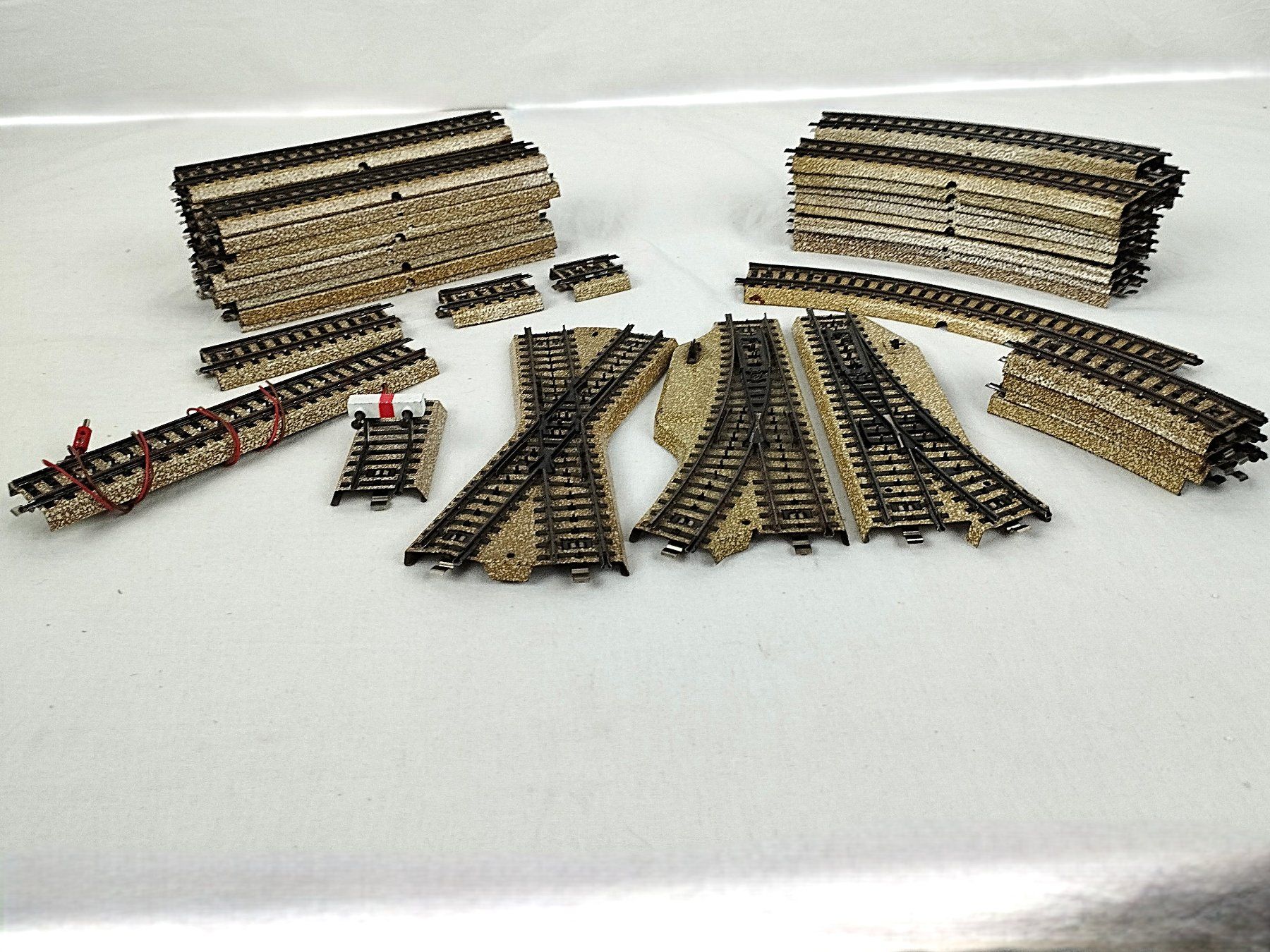 Märklin Modelleisenbahnen: MÄRKLIN H0 Geleise-Set – Gebraucht aus Schübelbach von Restwert_Schubelbach 2