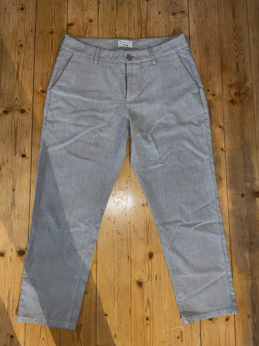 Pantaloni: Only & Sons Hose, Grösse 36/32 – Usato da Hinwil venduto da rubinstar4