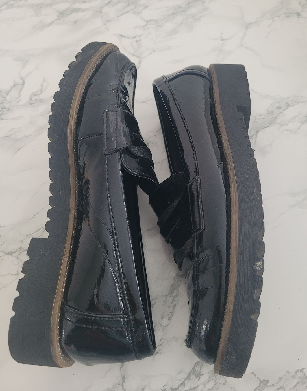 Scarpe da donna: Schicke Lack-Loafers, Grösse 36 – Usato da Thun venduto da Jrkw 1