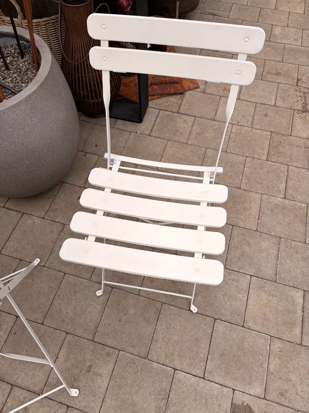 Set di tavolo e panche: Bistrotisch weiss – Nuovo (secondo la descrizione) da Sursee venduto da pflugshaupt01 1