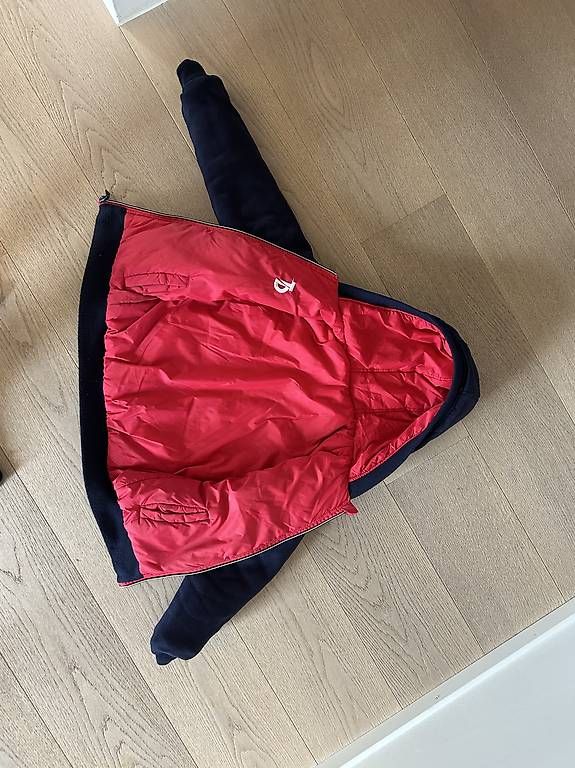 Giacche & Cappotti: Jacke Gr. 128 beidseitig nutzbar – Usato da Glattpark(Opfikon) venduto da humanpro 2